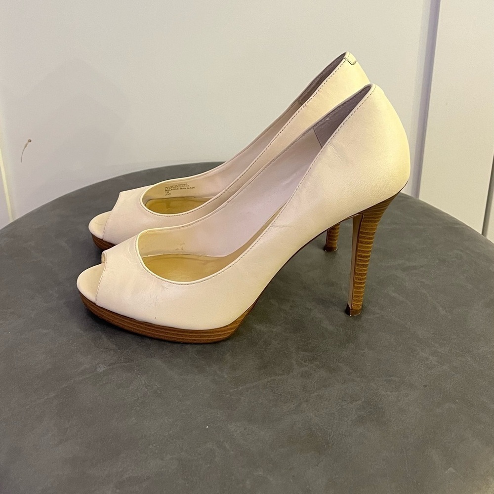INC International Concepts White Off Stiletto Heels - Picture 2 of 6